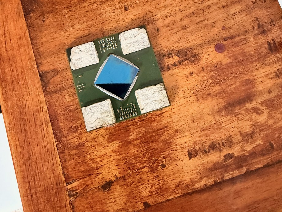 The old 90nm RSX GPU, retired at last